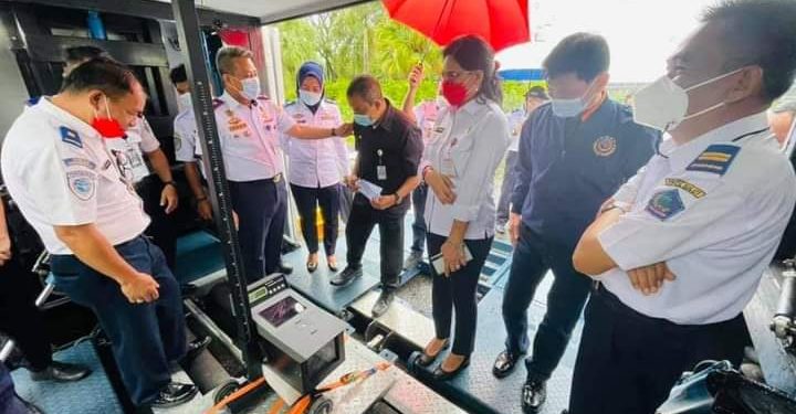 BPTD Wilayah XXI Sulut Pinjamkan Mobil Pengujian Berkala Kendaraan Bermotor ke Pemkab Bolmut