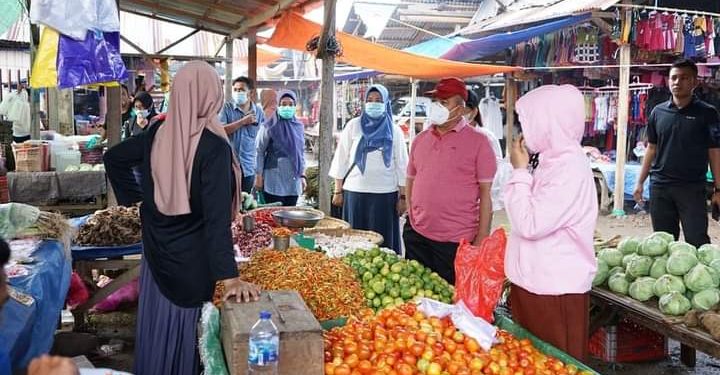 Wabup Bolmut Amin Lasena Pantau Harga Bapok Jelang Ramadhan