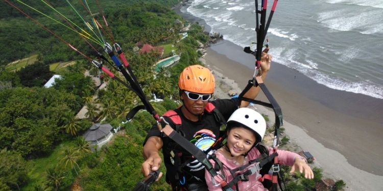 Hasil Uji Coba, Dua Spot Paralayang di Bolsel Penuhi Syarat