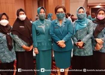 Selpian Kamaru-Manoppo Hadiri Rakerda PKK Tingkat Provinsi