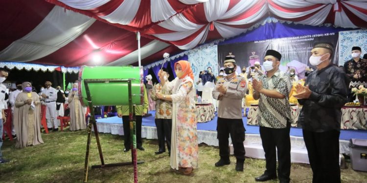 Tatong Bara Buka Kegiatan STQH ke VII