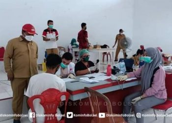 Wabup Bolsel Pantau Vaksinasi Warga Kecamatan Pintim