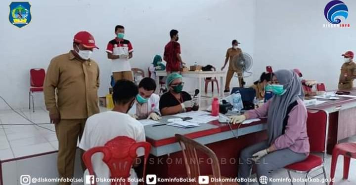 Wabup Bolsel Pantau Vaksinasi Warga Kecamatan Pintim