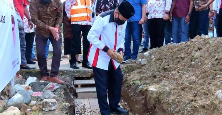 Bersama Bupati Bolsel, H2M Letakan Batu Pertama Program KOTAKU di Desa Biniha Timur