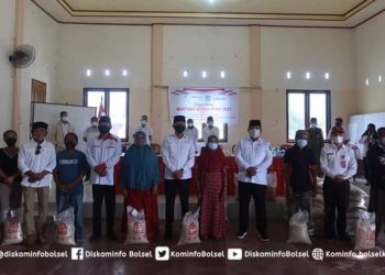 Pemkab Bolsel Salurkan Bantuan PPKM dan BTS