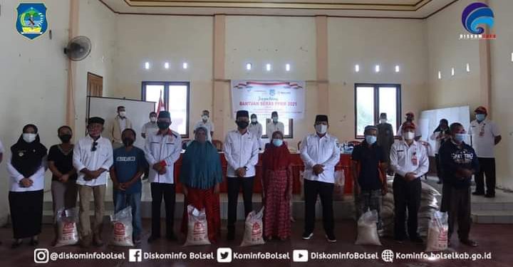 Pemkab Bolsel Salurkan Bantuan PPKM dan BTS