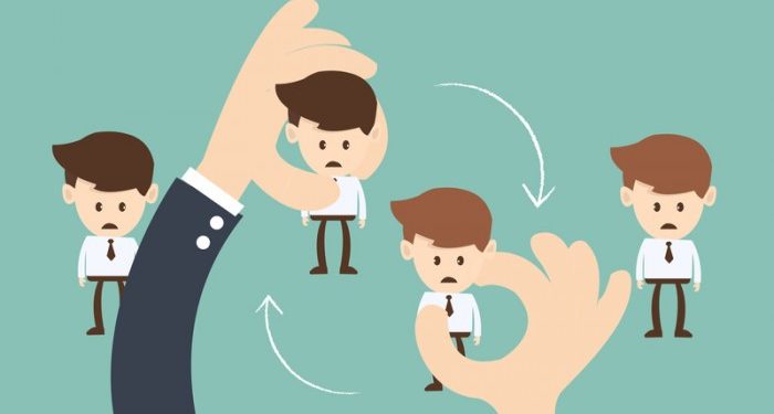 Iskandar Kamaru Beri Sinyal Rolling Pejabat