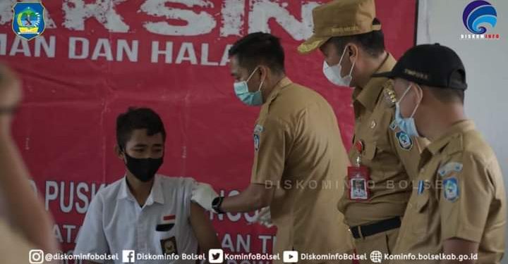 Iskandar Pantau Vaksinasi Pelajar dan Masyarakat di Kecamatan Pintim