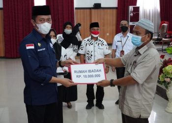 29 Rumah Ibadah di Bolsel Terima Hibah Rp 10 Juta