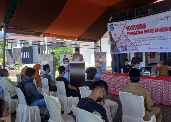 Disparbud  Bolsel Gelar Pelatihan Pembuatan Souvenir