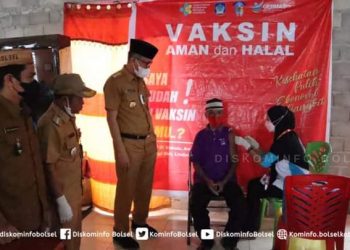 Bupati Apresiasi Antusias Masyarakat Desa Meyambanga Timur Sukseskan Vaksinasi