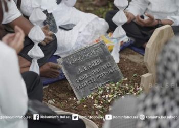Makam Raja Arie Van Gobel Dipindahkan