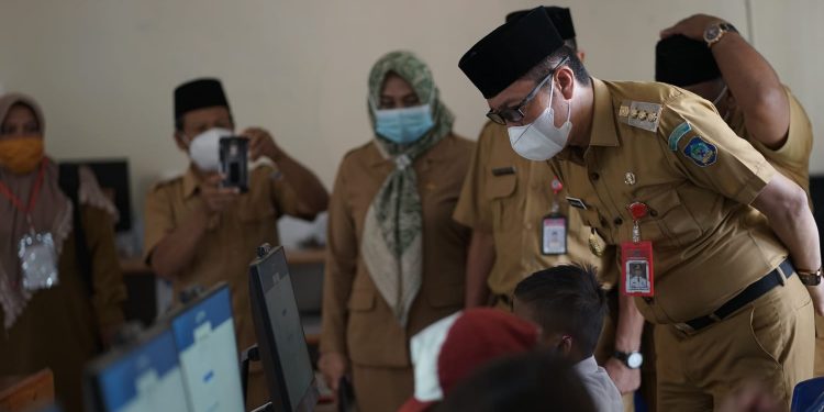 Bupati dan Wabup Buka Pelaksanaan ANBK Tingkat SD se Bolsel