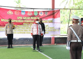 Polres Bolsel Gelar Apel Pasukan dan Musnahkan Ratusan Liter Miras