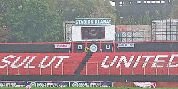 6 Gol Diciptakan Persmin Usai Pelatih Bolsel FC Diusir Keluar Stadion