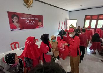 DPC PDIP Bolsel Salurkan Paket Sembako untuk PAC dan Pengurus Ranting