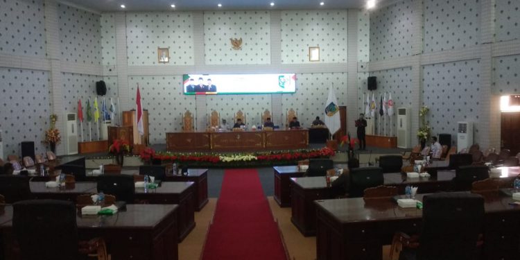 DPRD Bolmut Tutup Masa Sidang 2021