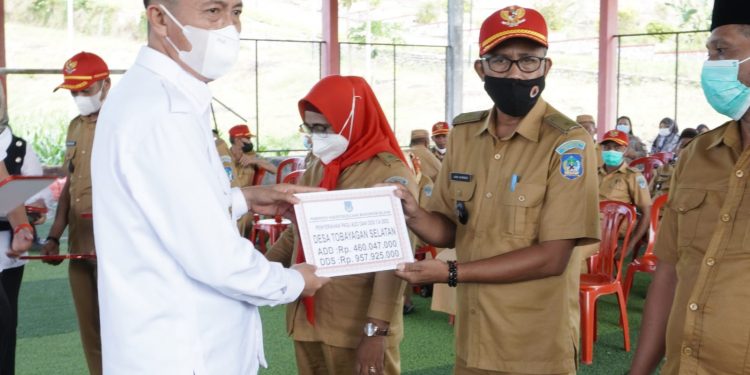 Pagu ADD dan DD Tahun 2022 Desa se Bolsel Diserahkan