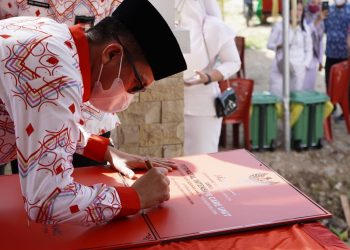 Bupati Iskandar Resmikan Sejumlah Fasilitas Vital di RSUD Bolsel