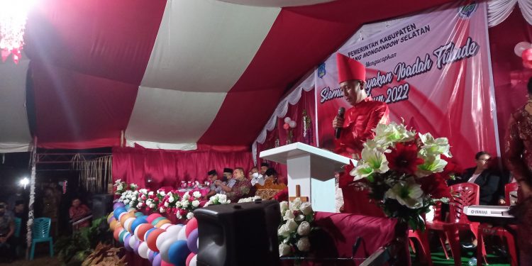 Dilaksanakan Dengan Segala Keterbatasan, Bupati Apresiasi Penyelengaraan Adat Tulude di Desa Dumagin A