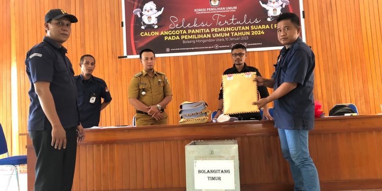 Bawaslu Bolmut Pantau Pelaksanaan Ujian Tertulis Seleksi Calon PPS Pemilu 2024