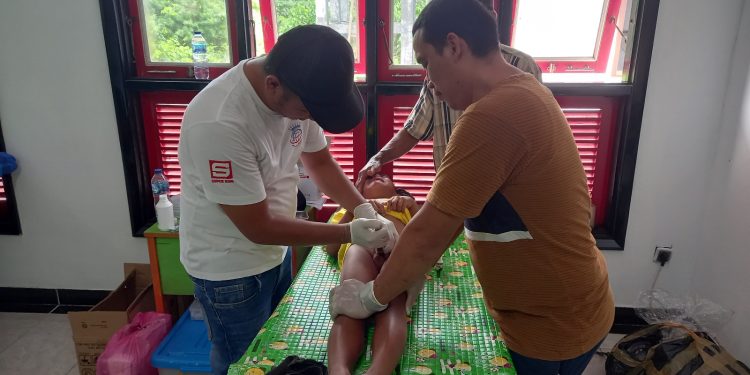 Peringati HUT ke-50 Tahun, DPC PDI Perjuangan Kabupaten Bolsel Gelar Khitanan Massal