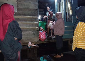 Peduli Korban Bencana, Karang Taruna Kelurahan Bintauna Salurkan Ratusan Paket Makanan Cepat Saji di Desa Bintauna Pantai