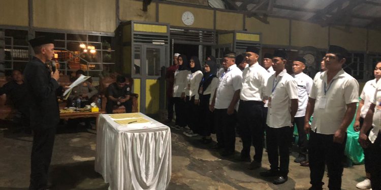 Lantik 16 Orang PKD Kecamatan Sangkub,Suparman Usman Ingatkan Netralitas Pengawasan