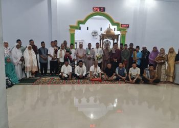 Ketua DPRD Arifin Olii Bersama Tim Tarling Pemkab Bolsel Gelar Safari Ramadan di Desa Pinsel