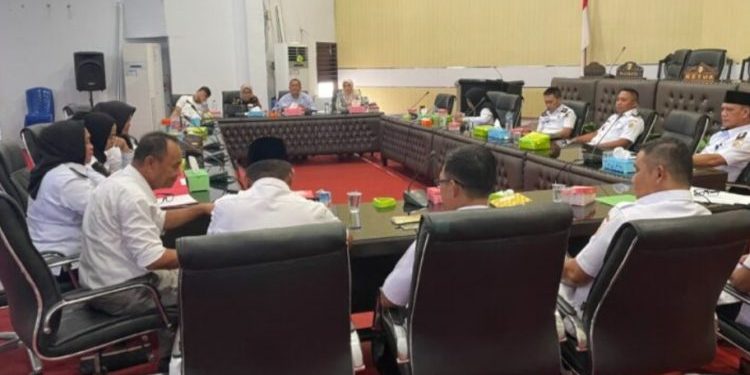 DPRD Kotamobagu Gelar RDP Bersama 15 Kepala Desa