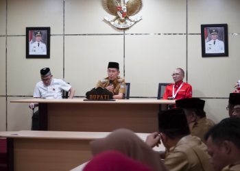 Bupati Iskandar Kamaru Tandatangani MoU dengan PT Bank Prisma Dana