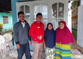 Ketua DPRD Bolsel Berbagi Berkah Ramadhan dengan Masyarakat Onggunoi Selatan