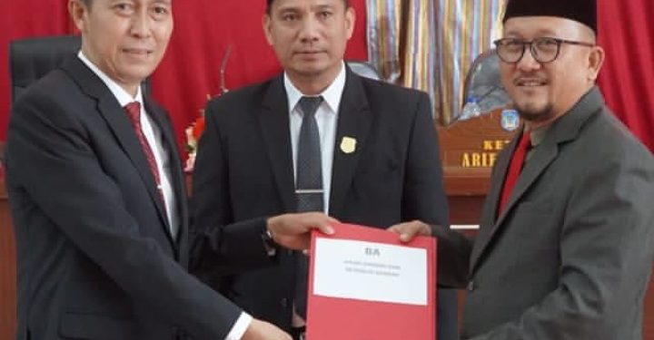 DPRD Bolsel Tetapkan Dua Ranperda Jadi Perda