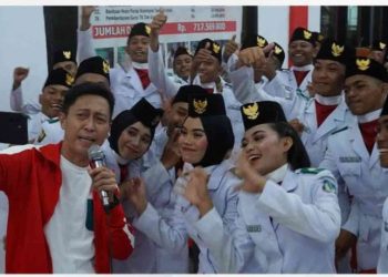 Gelar Malam Resepsi Kenegaraan, Bupati dan Wabup Bolsel Beri Penghargaan Kepada Paskibraka