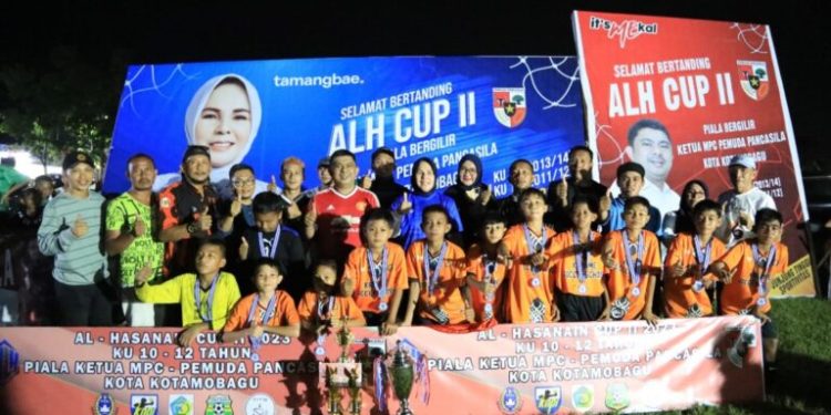 Ketua DPRD Kotamobagu Hadiri dan Tutup Turnamen Sepak Bolah ALH Cup II