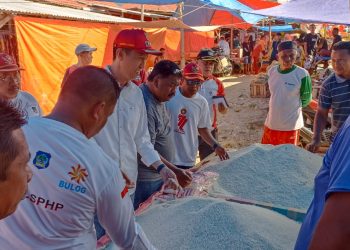 Bupati Iskandar Kamaru Sidak Pasar dan Proyek Fisik di Kecamatan Posigadan