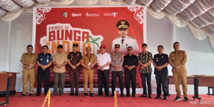 Hadiri Festival Bunga Indah, Ketua DPRD Bolmut Harap Publikasi Kegiatan Lebih Dioptimalkan