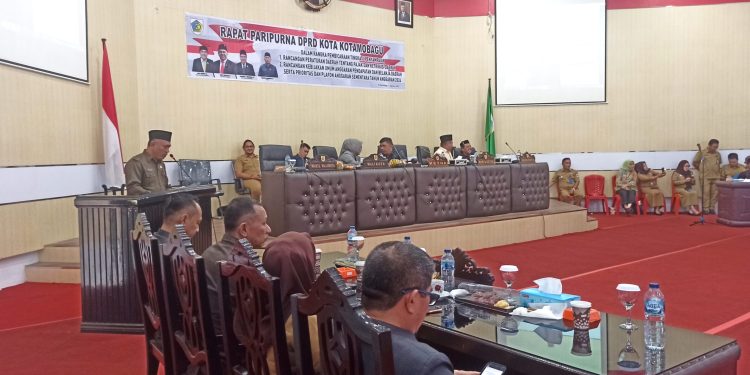DPRD Kotamobagu Gelar Paripurna Penyampaian Ranperda Pajak dan Retribusi Daerah dan KUA-PPAS T.A 2024
