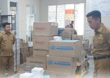 Pastikan Ketersediaan Obat-obatan, Bupati Iskandar Kamaru Sidak Gudang Persediaan Obat