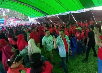 Gelar Kampanye di Kecamatan Pinteng dan Tomini, WL Kembali Hentak Kabupaten Bolsel