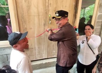 Warga Sangtombolang Sebut Sirajudin Lasena Pemimpin Peduli