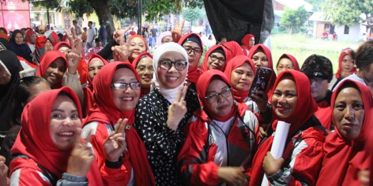 Luar Biasa, Ribuan Emak-emak Padati Kampanye Yasti Soepredjo Mokoagow di Tiga Titik di Bolmong
