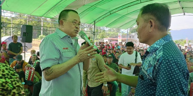 Disambut Ribuan Pendukungnya di Makaruo dan Imandi, Barela WL Siap Menangkan Papa Ani Menuju DPR-RI
