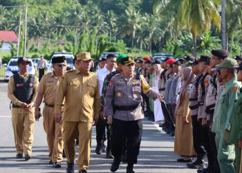 Di Halaman Mapolres, Wabup Pimpin Apel Kesiapan Personel Dalam Rangka Pengamanan TPS di Bolsel