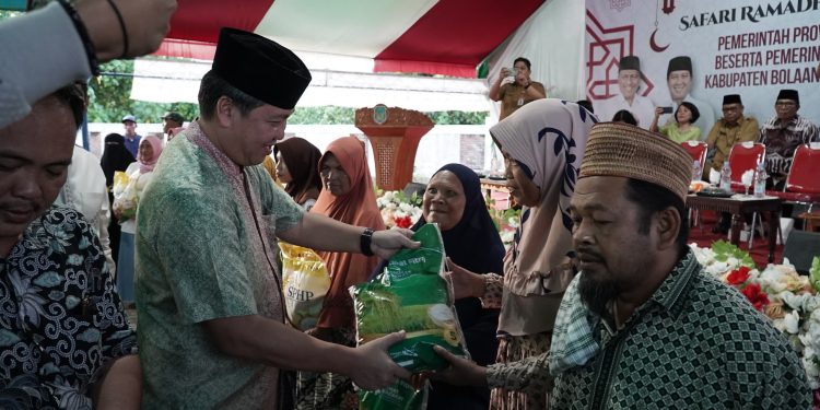 Gelar Safari Ramadhan di Bolsel, Steven Kandouw Berbagi Berkah dengan Masyarakat