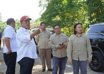 Didampingi Wabup Deddy, Dirjen ATR/BPN Tinjau Lahan Relokasi Korban Erupsi Gunung Ruang di Desa Modisi