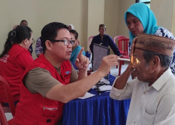 Sambut Hari Bhayangkara ke-78, Polres Bolsel Gelar Pemeriksaan dan Pengobatan Mata Gratis 