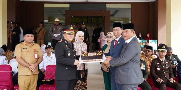 Bupati dan Wabup Bolsel Hadiri Peringatan Hari Bhayangkara ke-78