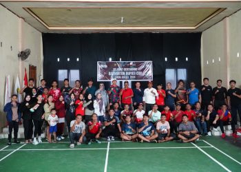 Jadi Ajang Seleksi Atlet, Bupati Iskandar Buka Kejuaraan Badminton Bupati Cup Lokal Bolsel 2024