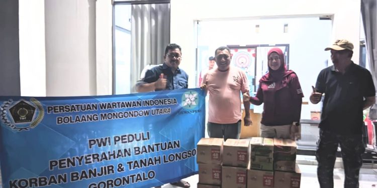 PWI Bolmut Salurkan Bantuan Korban Bencana Alam di Gorontalo